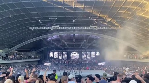 Fabrication on Instagram: "If you didn’t know.. Many years ago, before I started making techno, I use to make Melbourne Bounce/Melbourne Minimal.. Although a very far cry from the typical sounds you might hear from a fabrication these days, there is no doubt I owe homage to this chapter of my journey. It was something like 10 years ago that me and @sideygram made a track called “Fear and Loathing”, which dominated the Beatport minimal charts for months (Untill Beatport pulled a cheeky one and sh