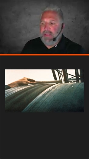 Entrapment + Mistracking = Disaster #damage #beltconveyor #maintenance #bulkmaterialhandling