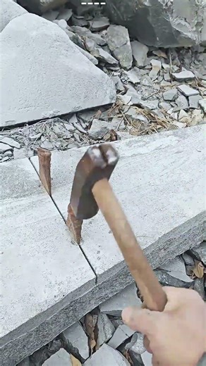 Steel chisel to break stone