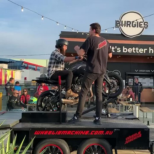 Maxing out the straps on the wheelie machine ! #ride #moto #wheelie #melbourneevents #yamaha