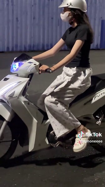 ngầu nha ngầu nha 😂 #future125i #fuled125i #wave125i_ไฟเลี้ยวบังลม #xuhuongtiktok #xekieng