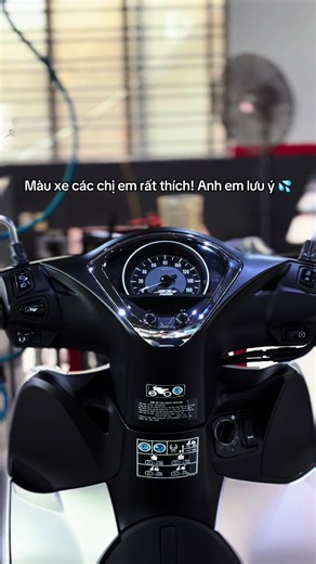 SH Mode Special 2026 màu xám xi măng: Màu xe các chị em rất thích