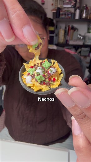 Nachos! | miniature Fimo #miniaturefood #fimo #madamepatachou #nachos