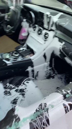 Who else has a crazy ex-girlfriend?￼