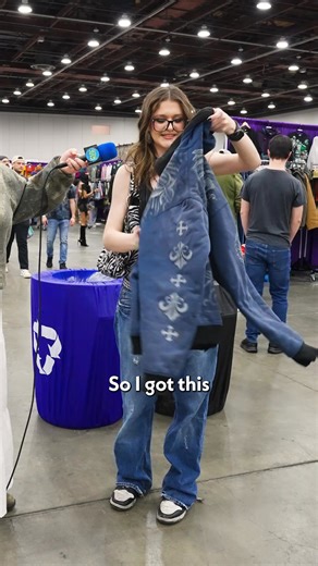 DETROIT! The RADDEST vintage show in the universe is coming to you this March! 💫 Totally Rad is a festival filled with ‘80s, ‘90s, and Y2K fashion & nostalgia! 👉 Vintage Clothing 👉 Accessories 👉 Memorabilia 👉 Free-Play Arcade 👉 Photo-Ops and so much more! Relive the nostalgia, upgrade your wardrobe, and experience the Raddest Vintage Show in the Universe when we roll into Detroit! Follow along for more details — you won’t want to miss this one. 🚀🔥 | Totally Rad Vintage Fest