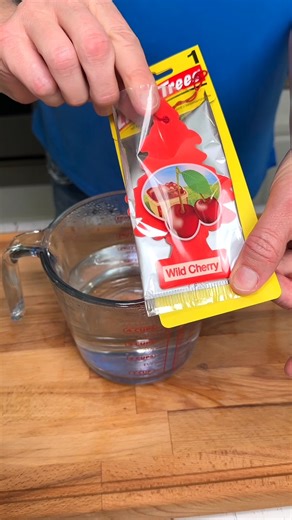 Life-changing tips & tricks 🤩 These are my favorite household and kitchen hacks to make life easier. Created by The Gooch. | Home Hacks & Easy Snacks