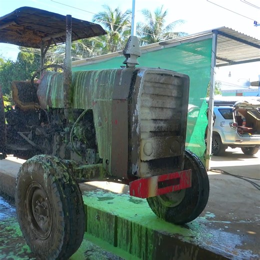 Pressure Washing a Mud Covered Tractor - Deep Cleaning Satisfaction #carwash #cleaninghack #Restoration #oldthings #satisfying | Clean The Old House