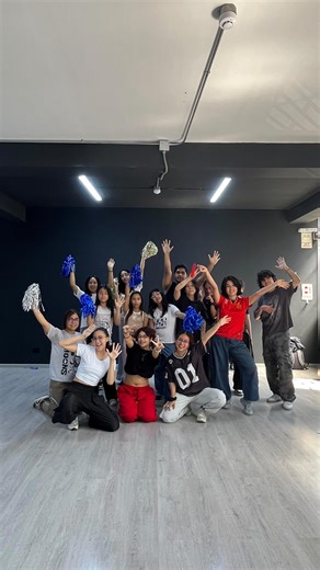 𝙑𝙖𝙣é on Instagram: "Ya falta poco para presentar nuestro montaje!! Nos vemos en el Showcase a la vena 💜 . . . #dance #dancer #kpop #danceclass #kpopdance #cover #dancecover #class #trend #fyp"