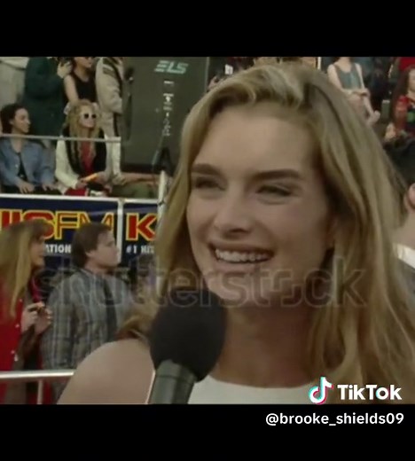 Brooke Shields Talks 1996 Movie and Fan Experiences