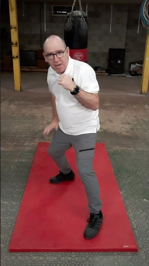 How to throw a right hook | 3 ways | @myboxingcoach