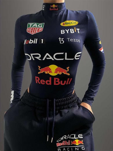 When a client dreams it, I make it real 😎 This exclusive set was created for a client, now it’s your turn! 💌 Subscribes to get a chance to win one of this !😍 #Redbull #formula1 #custommade #f1girls #fyp