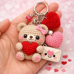 Valentine Crochet Bear Keychain Pattern, Cute Amigurumi Heart Keychain, Valentine Gift Crochet Pattern, Beginner Friendly PDF - Etsy Canada