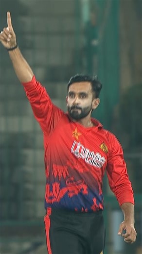 Pakistan Cricket on Instagram: "4th wicket down! Ahmad Hassan gets an outside edge and Israr makes no mistake 🙌 📺 Watch Live on PTV Sports & Tapmad (in Pakistan) 🌎 Rest of the world, watch live on https://youtube.com/@pakistancricket #PresidentsCup | #KRLvPTV | M2V1K"