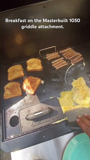 Masterbuilt 1050 Griddle attachment cooking breakfast…..