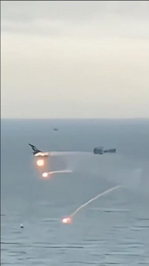 🔥 F-16 Epic Low Pass with Flares! ✈️✨ #Shorts #F16 #Aviation