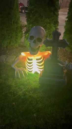 Walgreens Halloween Skeleton Groundbreaker with Flood Light