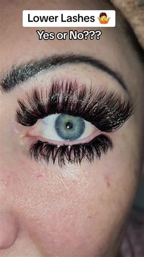 Trying $2.50 Lash Tray: Extreme Cat Eye Look Experiment