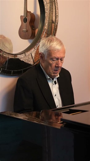 Carl Doy - What A Wonderful World (Live Piano Performance)