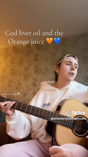 Scottish and Irish Folk Guitar Cover: Cod Liver Oil and Orange Juice