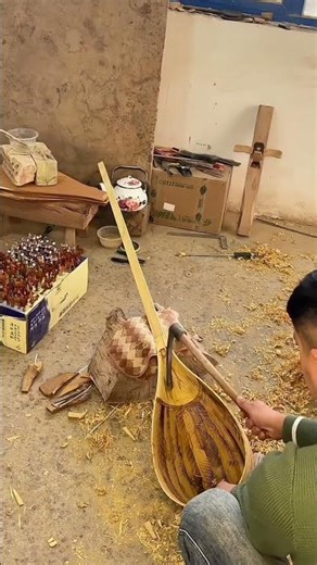 Musical instrument making in Xinjiang. #woodworking #woodscraft #wood #asmr