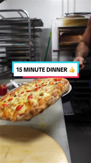 Delicious Pinsa Recipe: Tony's Italian Tour