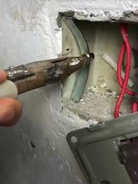 How to Repair Loose Socket Electrical Outlet Switches back box Tighten 86Type dark box solved plugs