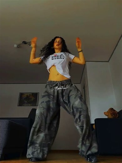 ELA PEIDA TEKK - Super Slowed Trend #tiktok #trending #edit #trend #dance #lyrics #viralvideo