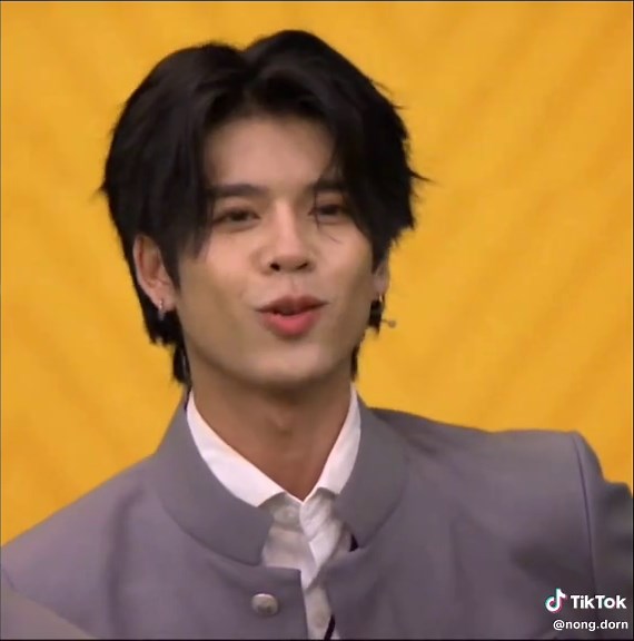 before enter the show Dorn was very introverted but as the show progressed on he got more extroverted and started to like openly talk to fans, Anlyys #DORN #DornKhumraj #佑泷 #CHUANGAsiaS2 #THIOTHAMM