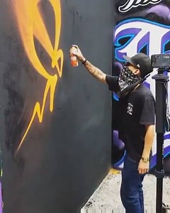 Amazing Graffiti Hand style by artist Buster Duque | icanbecreative