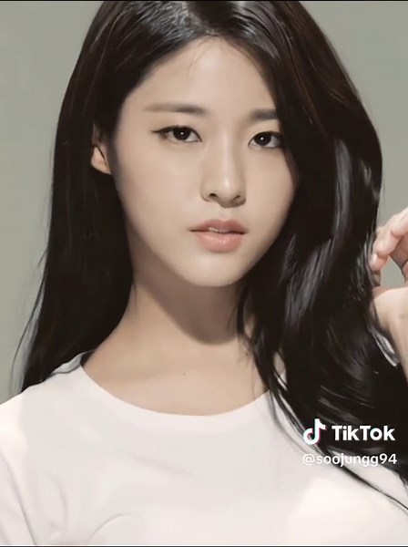 Biểu tượng sắc đẹp Hàn: Seolhyun, Kim Seolhyun, AOA, Kpop