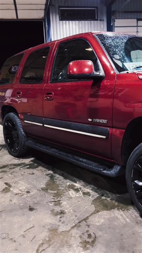 Exploring the 2001 Tahoe: A Chevy Trucks Journey