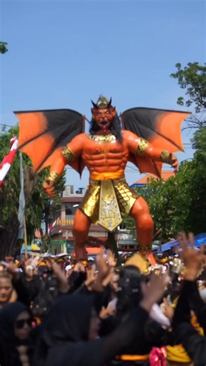 Karnaval Bangil: Siluman Kelelawar Ogoh-Ogoh