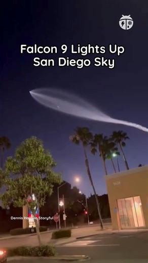 13K views · 149 reactions | SpaceX gave San Diego a light show Monday night. A Falcon 9 lifted off from Vandenberg at 8:36 pm and sent 26 satellites into orbit. The glow chased clouds across the Southern California sky. Did you catch the streak? Share your photos or stories below! Stay tuned for more space and weather news: https://www.weatherbug.com/news #SpaceXLaunch #SanDiegoSky #Falcon9 #WeatherBug | WeatherBug | Facebook