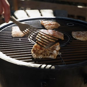 Our Fish Spatula is a fine-tuned, all stainless steel masterpiece with no details overlooked. It sits balanced, weighted, and secure in the hand with a perfectly thin, flexible tip. When you set it down it boasts a built-in spoon rest keeping your surfaces clean and your food sanitary. This is the last spatula you will ever buy. Features: 🐟 Full stainless steel construction 🐟 Thin flexible tip 🐟 Built-in spoon rest 🐟 Rubber inlay for increased grip 🐟 Dishwasher safe | Toadfish