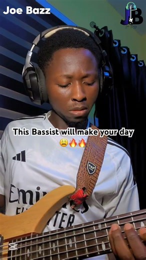 BEGINNER BASSIST PLAYS “Ancient of days” by @CalledOut 🔥🔥#bassist #gospelmusic #shortsviral #fy