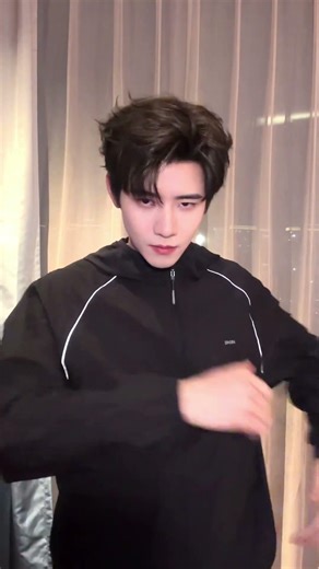 [RENHAO douyin] Meet Ren Hao at SIINSIIN 26SS Brand Fashion Show