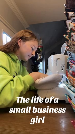 The life of a small business girl means around the clock sewing especially during market season! With events every weekend, I’ve had to play catch up and I feel like I’ve been glued to my sewing machine since September. #hangingdishtowel #smallbusinessowner #supportsmallbusiness #oventowel #kitchendecor #housewarminggift #microwavebowlcozy #youngbusinessowner #placemats #lanyards #coasters #pinticecreamcozy #beadedpens #beadedkeychain #kitchen #holidayshopping #christmasgiftideas #christmasshopp