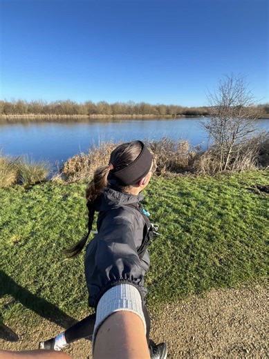 doing a long run in -3, across wet fields wasn’t exactly my favourite saturday morning activity but that 42km isn’t gonna run its self ✌️ running the @TCS London Marathon is going to be a fucking challenge and my poor lil body is gonna be put through its paces but i’m doing it for such a wonderful charity, @Mind and i would massively appreciate any support, link in bio 💙 my poor lil iphone 13 can not with stand filming and running #mindcharity #londonmarathon #marathontraining #runnergal #runto