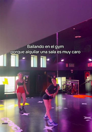 Cosas de bailarines, siempre con mi zipi 🔥 @Nerea González🇮🇨 #dancer #gym #coreografia #bailarinas