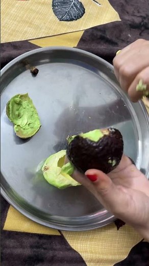The Right Way to Eat Avocado | Easy Tips