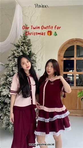 Matching twin outfits, styled for the most magical season 🎄✨