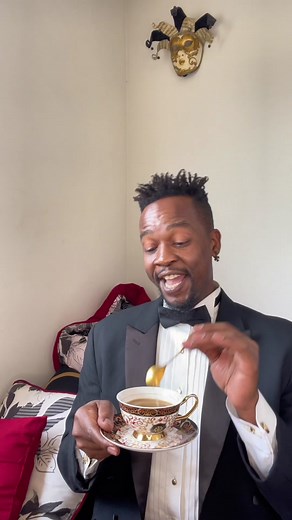 Have you heard of a countertenor before? • A countertenor is a male singer who sings the high soprano or alto notes, often heard in baroque and classical opera. This unique vocal style dates back to the 1600s when women weren’t allowed to sing in church, so men trained to sing in falsetto to play female roles in liturgical dramas. • Today, countertenors like @John Holiday and Patrick Dailey are celebrated for their incredible vocal range and powerful performances. Whether in Baroque operas or mo