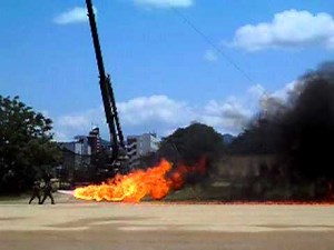 火炎放射器の威力！陸上自衛隊 "Flamethrower"