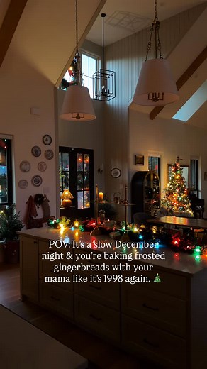 129K views · 11K reactions | RECIPE BELOW♥️ Frosted Gingerbread...