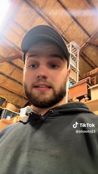 2013 Toyota Rav4 engine noise diagnosis. #mechanic #mechanicsoftiktok #toyota #rav4 #diagnosis #foryou @checkenginechuck