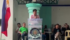 LAING PROGRAMA ALANG SA DOLE TUPAD UG DSWD AICS BENEFICIARIES IPATUMAN KARONG TUIGA- CONG. AQUINO Madugangan na usab ug laing programa sunod tuig ug makatagamtam na usab sa hinabang gikan sa gobyerno ang mga benepisyaryo sa DOLE TUPAD ug DSWD AICS Kini ang gibutyag ni First District Congressman Jose “ Joboy Aquino II atol sa pay out nga gipahigayon ning milabayng semana didto sa Agusan National High School covered court. Hinoon wala pa ikabutyag ni Cong Aquino unsa kini nga ikatulong programa sa