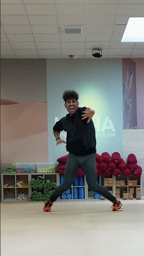 Crazy Indian dance performance 🤯 #dance #comedy #mrsus #patrox #marriage