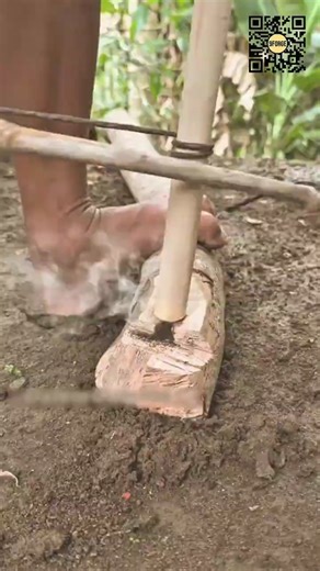 Ancient Fire-Making Technique Using a Bow Drill #9forge
