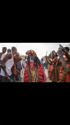 SALVADOR, BRAZIL Salvador, also called São Salvador or Bahia, city, major port, and capital (since 1889) of Bahia Estado (state), Northeastern Brazil. It is the country’s third largest city. Salvador is situated at the southern tip of a picturesque, bluff-formed peninsula that separates Todos os Santos (All Saints) Bay, a deep natural harbour, from the Atlantic Ocean. The city has a hot tropical climate, with a cooler rainy season during the winter months (June–August); ocean breezes, especially