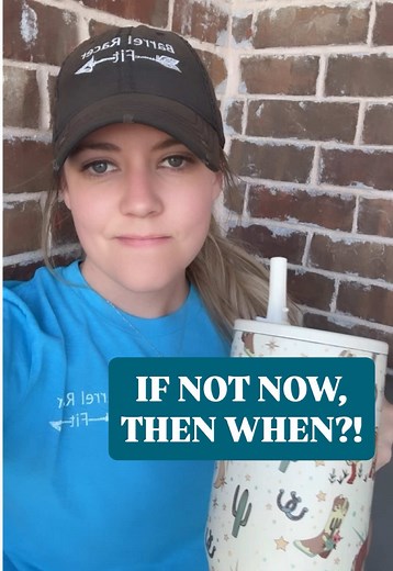 So is it a reality or is it just an excuse you’re making for yourself..? Most of y’all are about to be off for the winter or things are about to slow down at the very least. That actually makes now the 𝘽𝙀𝙎𝙏 𝙏𝙄𝙈𝙀 for you to stop putting yourself on the back burner. It makes now the 𝘽𝙀𝙎𝙏 𝙏𝙄𝙈𝙀 to start prioritizing yourself as an athlete. It makes now the 𝘽𝙀𝙎𝙏 𝙏𝙄𝙈𝙀 to make progress in becoming a better, faster, stronger athlete in the saddle - so you can be more competitive